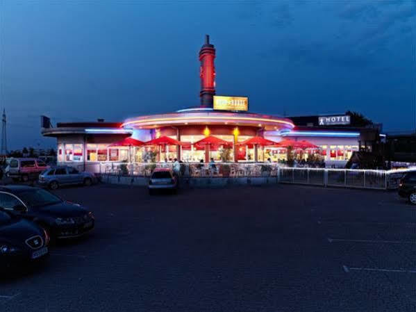 Road House Hotel Paderborn Exterior photo